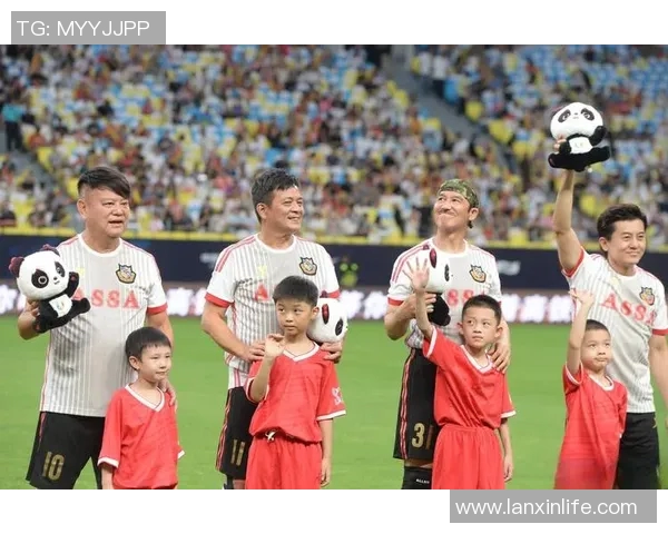 零是哪个足球明星的传奇故事与辉煌成就揭秘